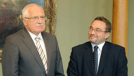 Ministr Dobe se seel s prezidentem Klausem.