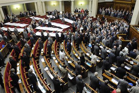 Bouliv diskuze v ukrajinskm parlamentu