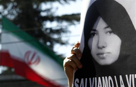 Íránka Sakíne Aštíaníová odsouzená k trestu ukamenováním