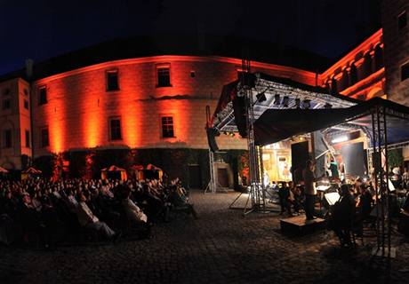 Hudební festival Jiřího Lobkowicze.