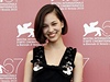 Japonská hereka Kiko Mizuhara na festivalu v Benátkách