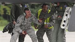 Na leti�t� Leo�e Janá�ka v Mo�nov� u Ostravy p�ílet�l na Dny NATO strategický bombardér B-52 Stratofortress
