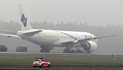 Pákistánský Boeing 777 pistál kvli vymylené hrozb.