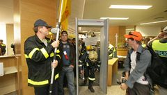 Protestující v budov� Ministerstva vnitra