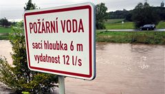 Silný no�ní dé�� svedl hladiny �ek, stupe� ohro�ení je na Cidlin� v Královéhradeckém kraji.