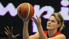 Basketbalová legenda Horáková: Domácí prostředí by mělo holkám pomoct. Budu jim držet palce