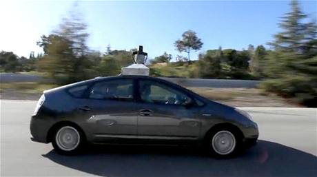 Google auto bez řidiče v akci