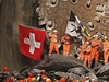 Horníci dnes prorazili posledních 180 centimetr Gotthardského elezniního tunelu mezi výcarskými msty Faido a Seidun.