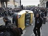 Protestující stedokoláci v Lyonu
