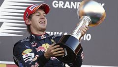 Stj Red Bull zskala double, Velkou cenu Japonska ovldl Vettel