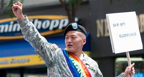 Dan Choi - bojovník za práva homosexuál v americké armád