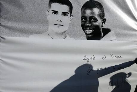 Mladci Zyed a Bouna zahynuli v roce 2005 na pedmst Pae