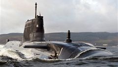 Britská jaderná ponorka HMS Astute.