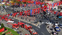 Sebevraedn tonk chtl v Istanbulu odplit policejn autobus. 32 rannch