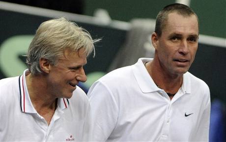 Lendl a Borg na tenisové exhibici v Ostravě.