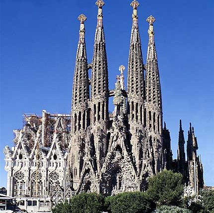 Sagrada Familia v Barcelon