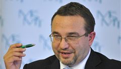 Ministr Dobeš vyměnil náměstka Hajna, který údajně vydíral podřízené