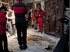 Otevírání hrobu Tycha Braha v Týnském chrámu.