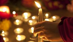 Výro�í 17. listopadu na Národní t�íd� v Praze. 