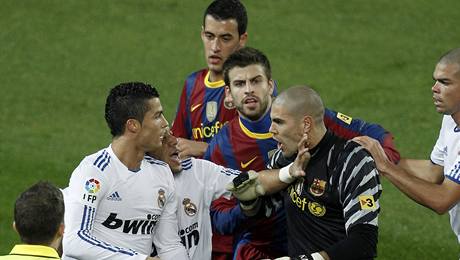 Barcelona - Real Madrid (Ronaldo a Valdés).