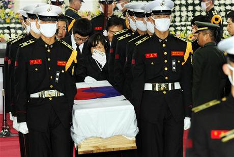 Poheb zabitých jihokorejských voják