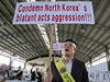Jihokorejtí nacionalisti provolávají hesla proti Severní Korei
