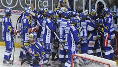 Hokejisté Komety Brno slaví
