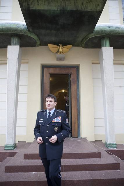 Policejn prezident Oldich Martin piel na pozvn Vclava Klause na Hrad.