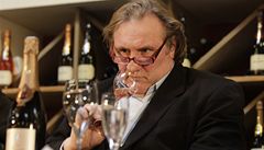 Francouzský herec Gérard Depardieu představil novinářům své perlící víno. | na serveru Lidovky.cz | aktuální zprávy