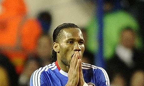 Tottenham - Chelsea (Drogba nepromuje penaltu).