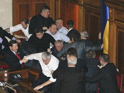Bitva v ukrajinském parlamentu 