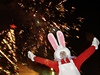 Pedvánoní atmosféra - vánoní zajíc v ruském Stavropolu