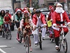 Pedvánoní atmosféra - projíka Santa Clause na Filipínách