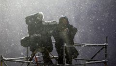 Závod ve skocích na ly�ích v Harrachov� byl kv�li po�así zru�en