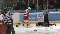 VIDEO: Napadli a zranili Škoulu s Červenkou, v NHL byli za otloukánky