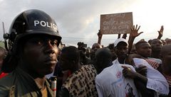 Nepokoje v Abid�anu