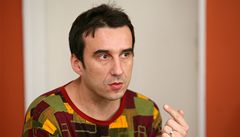 Z� Narnia a gymázium C.S.Lewisa v Bratislav�. Na snímku u�itel Du�an Jaura. 