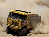 Rallye Dakar: Ale Loprais a Milan Holan pi esté etap závodu.
