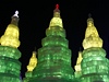 Ledový palác na Mezinárodním festivalu ledu a snhu v ínském Harbinu.