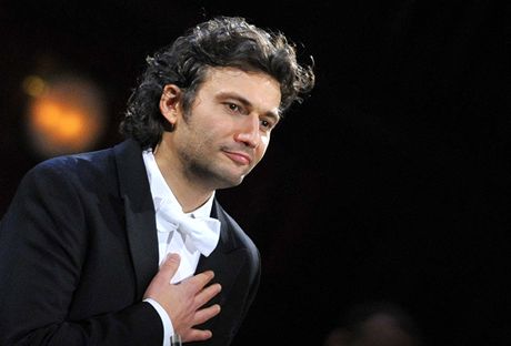 Nmecký tenorista Jonas Kaufmann vystoupil v Praze na galakoncertu za doprovodu Symfonického orchestru hl. m. Prahy FOK pod vedením Jochena Riedera.