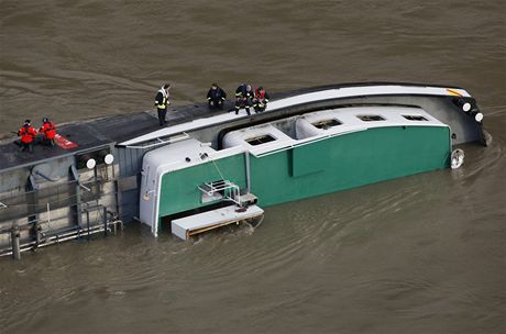Lodní havárie na Rýn. Ilustraní foto.