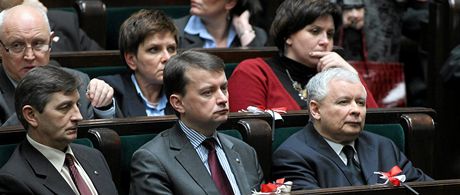 Jaroslav Kaczynski a lenové opozice naslouchají Tuskovi