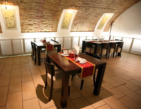Brnnsk restaurace Baroko: interir je vcelku psobiv