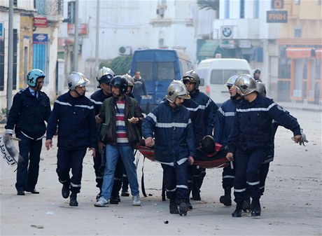 Nepokoje v Tunisu