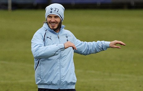 David Beckham u trnuje v Tottenhamu.