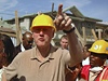 Bývalý americký prezident Bill Clinton p�ijel na vzpomínkové akce a zapojil se...