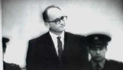 Jako agent izraelského Mossadu pomohl dopadnout Eichmanna, teď podpořil německou AfD