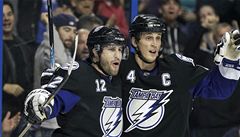 Simon Gagne a Vincent Lecavalier.