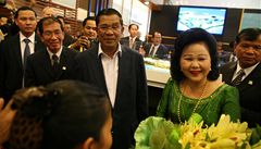 Kambodský premiér a jeho ena