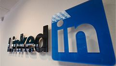 LinkedIn pjde na Wall Street, otestuje burzu pro Facebook